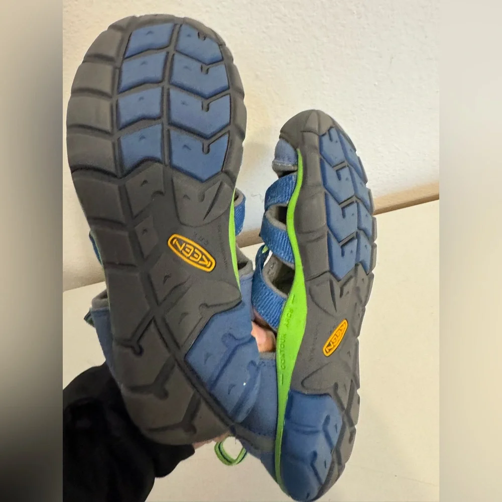 Keen Boys Youth Sz 3 Blue Green Waterproof Sandals